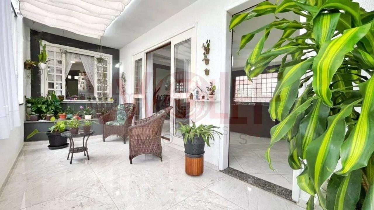 Casa, 4 quartos, 206 m² - Foto 2